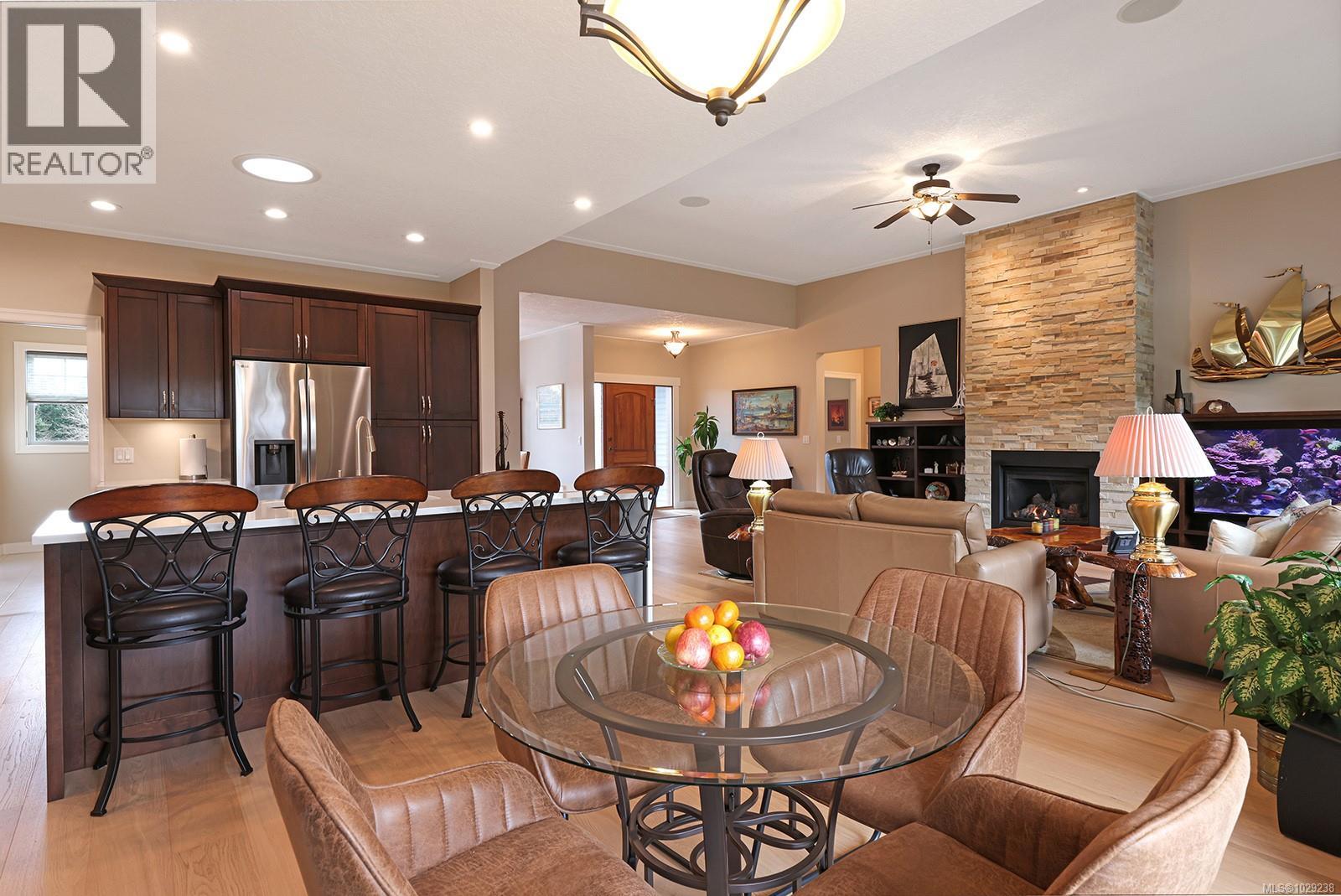 447 Gardener Way, Comox, British Columbia  V9M 0B4 - Photo 15 - 1029238