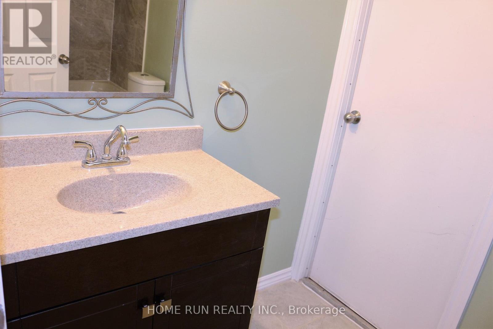 1000 Debra Avenue, Ottawa, Ontario  K2C 0J4 - Photo 15 - X12893832