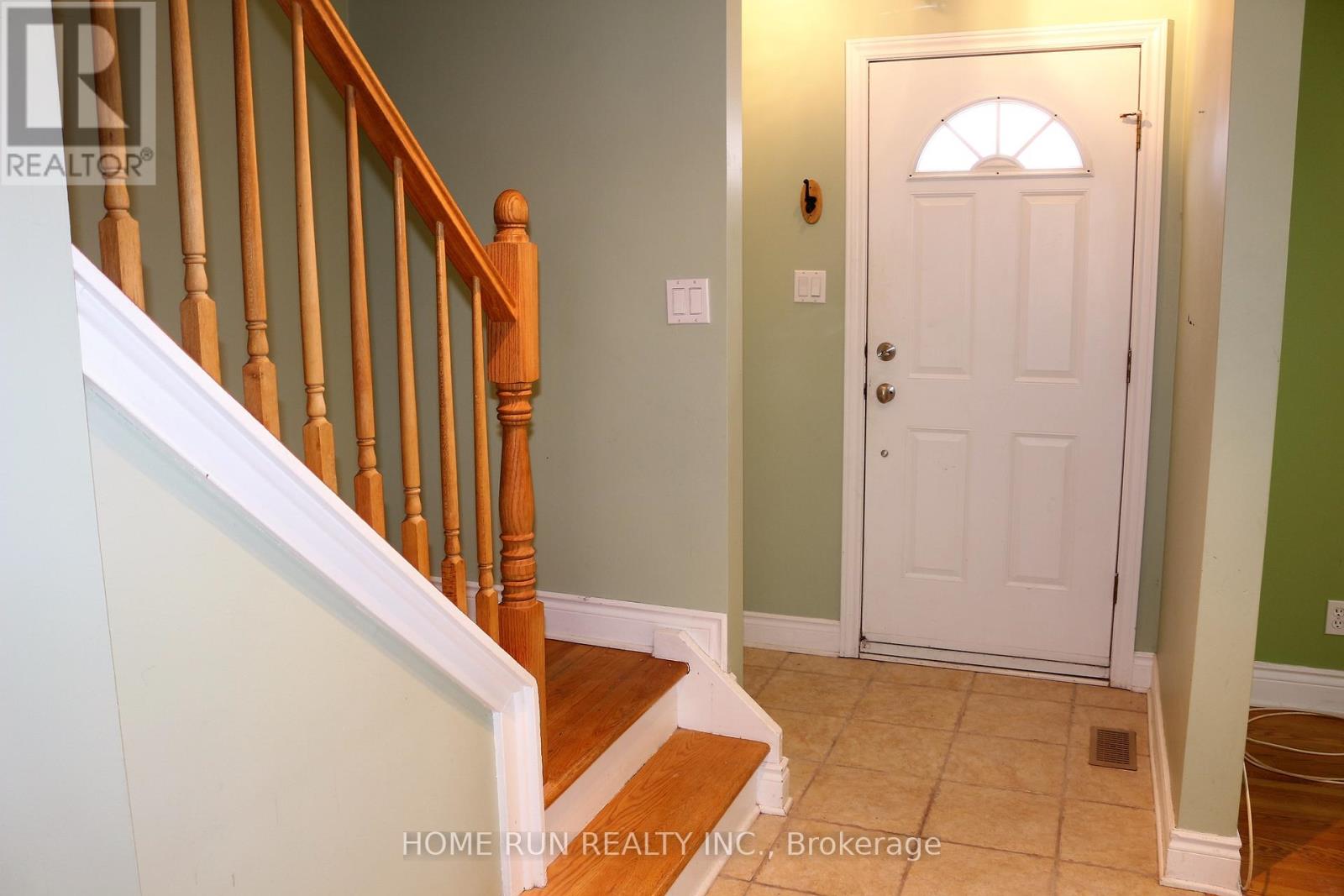 1000 Debra Avenue, Ottawa, Ontario  K2C 0J4 - Photo 4 - X12893832