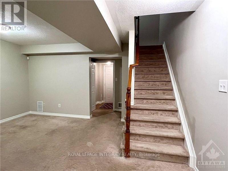 3881 Strandherd Drive, Ottawa, Ontario  K2J 0K3 - Photo 5 - X12893844