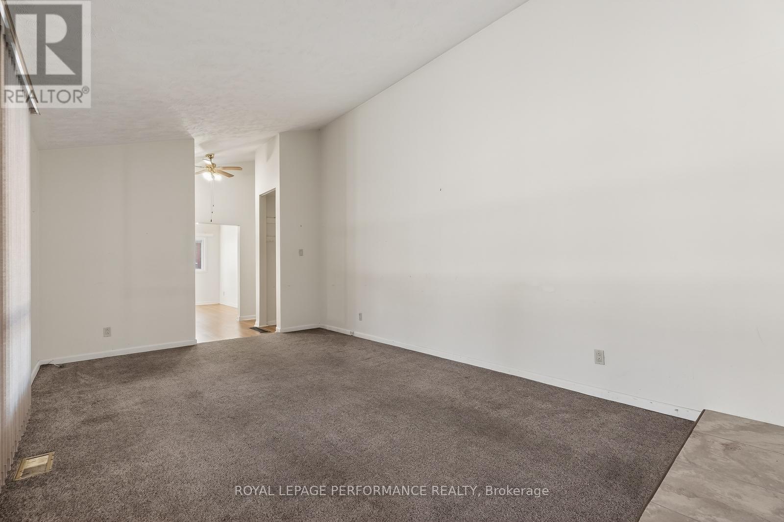 1132 Adirondack Drive, Ottawa, Ontario  K2C 2V1 - Photo 10 - X12893852