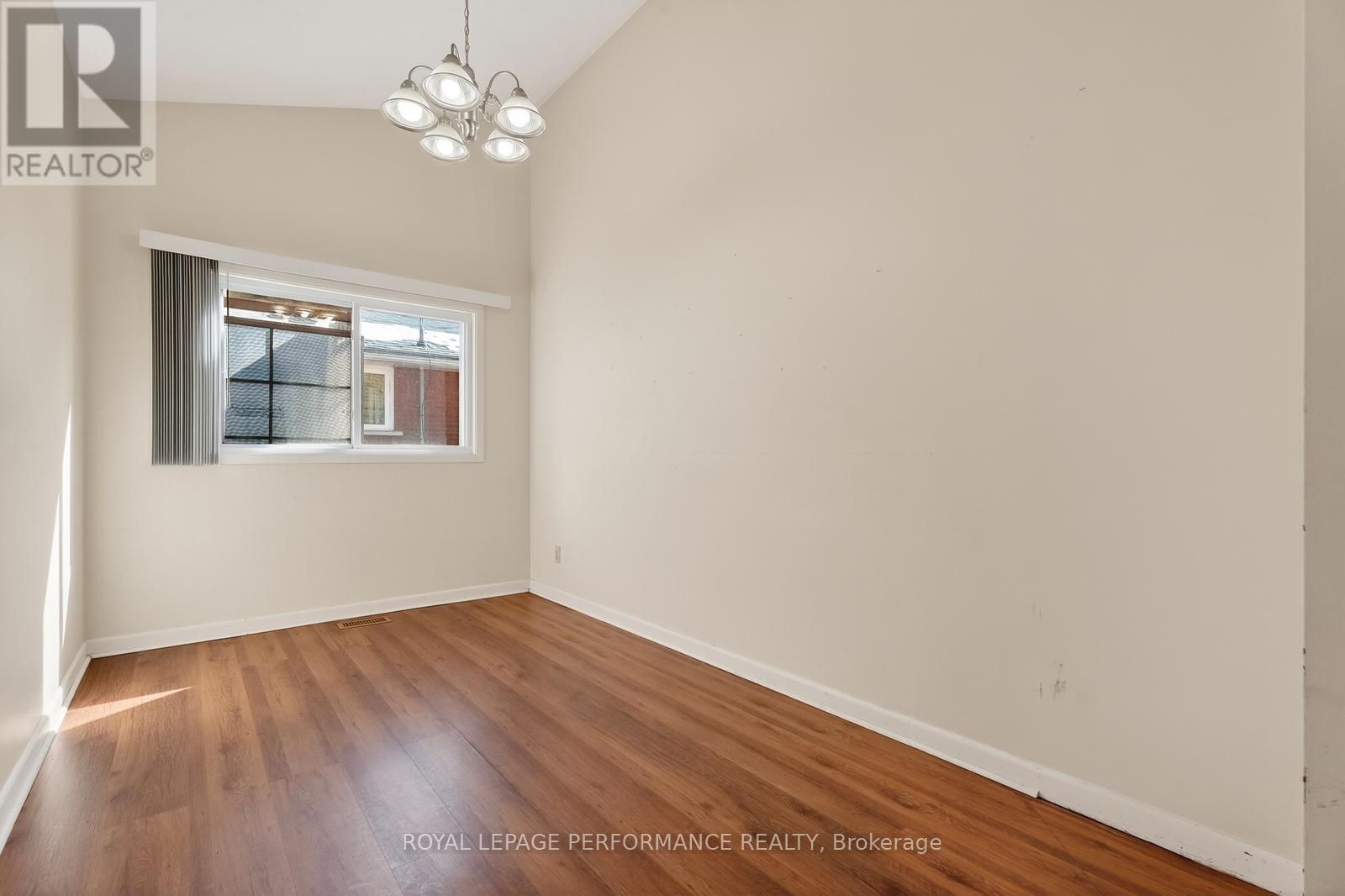 1132 Adirondack Drive, Ottawa, Ontario  K2C 2V1 - Photo 11 - X12893852