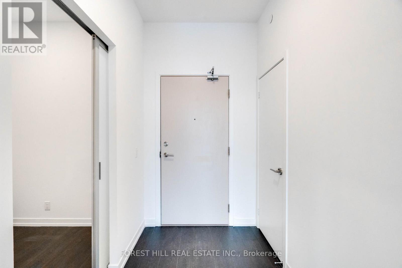 833 - 2020 Bathurst Street, Toronto (Forest Hill South), Ontario  M5P 0A6 - Photo 3 - C12893796