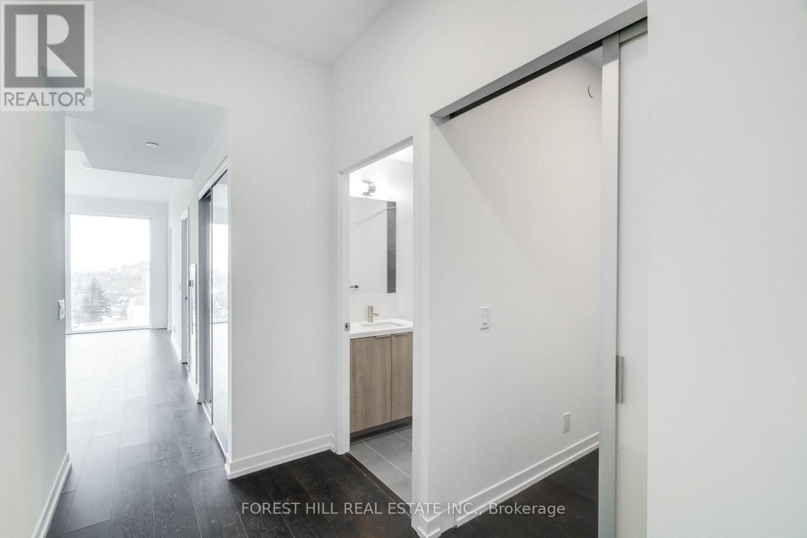 833 - 2020 Bathurst Street, Toronto (Forest Hill South), Ontario  M5P 0A6 - Photo 4 - C12893796