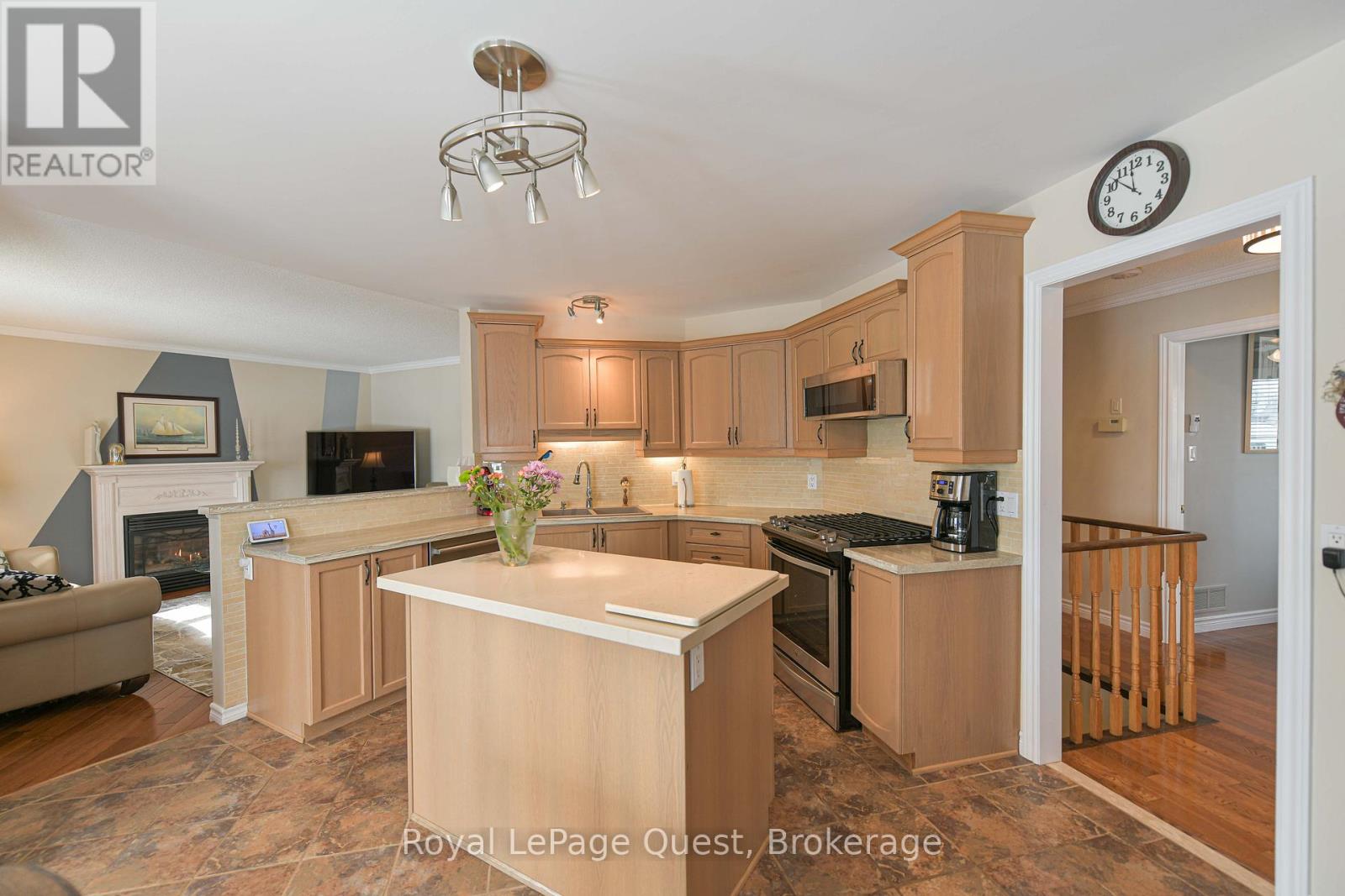 4662 Zachary Crescent, Ramara (Atherley), Ontario  L3V 6H7 - Photo 29 - S12893838