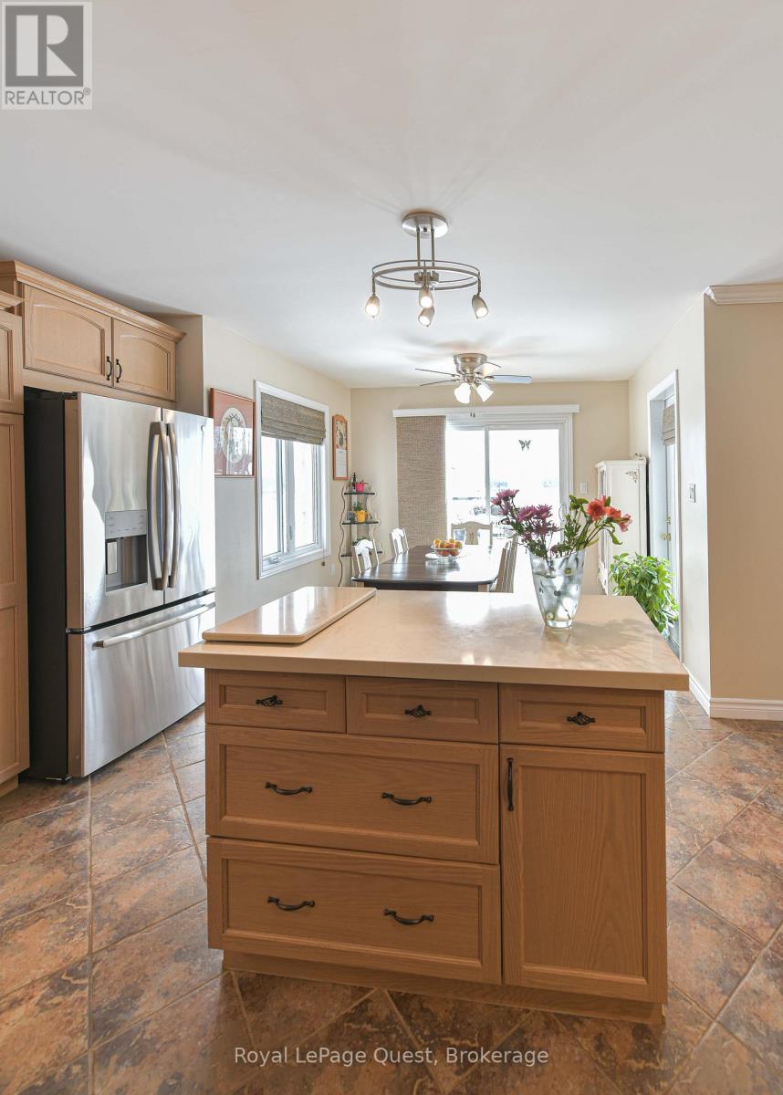 4662 Zachary Crescent, Ramara (Atherley), Ontario  L3V 6H7 - Photo 34 - S12893838