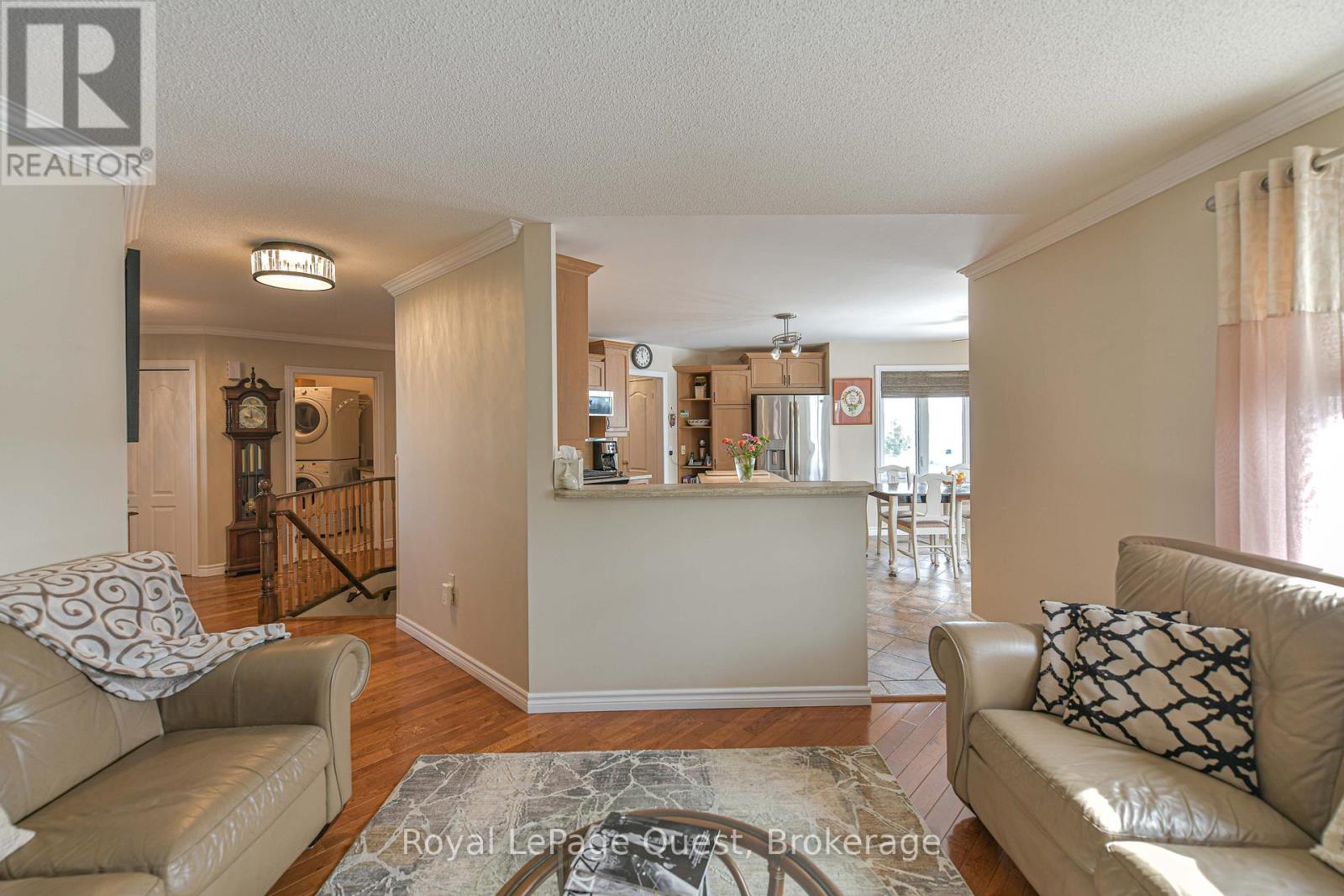 4662 Zachary Crescent, Ramara (Atherley), Ontario  L3V 6H7 - Photo 37 - S12893838