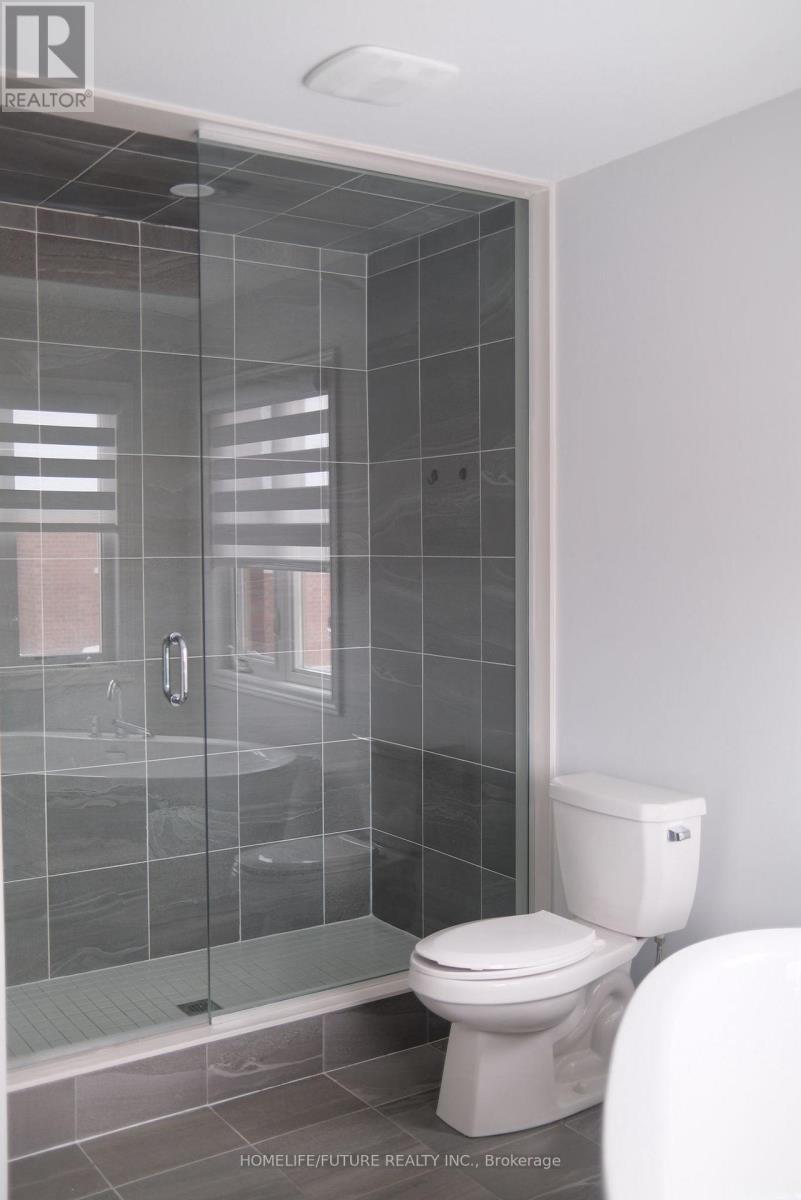 23 Faimira Avenue, Georgina, Ontario  L4P 0C2 - Photo 12 - N12893826