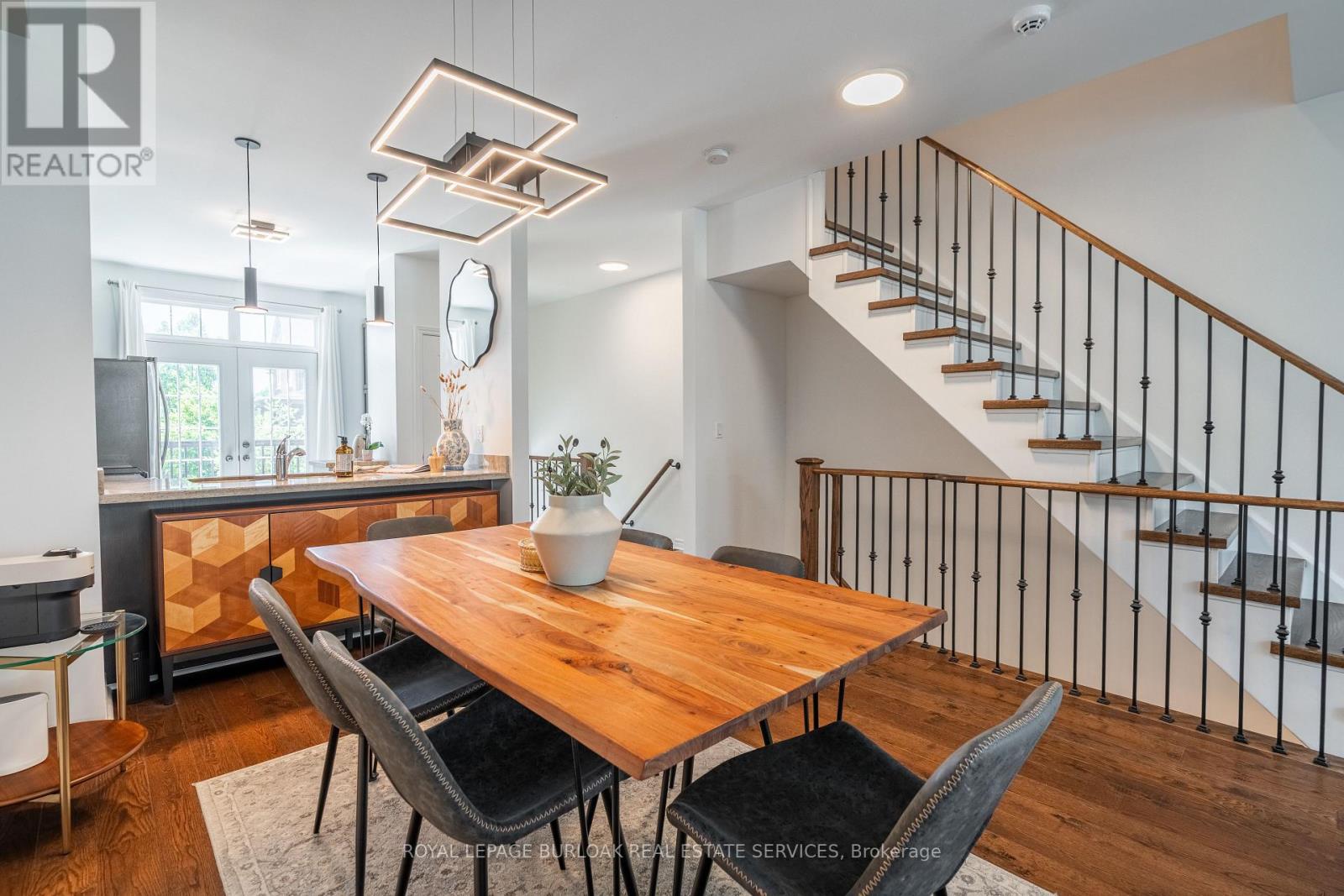 965 Reimer Common, Burlington, Ontario  L7R 0C8 - Photo 5 - W12893794