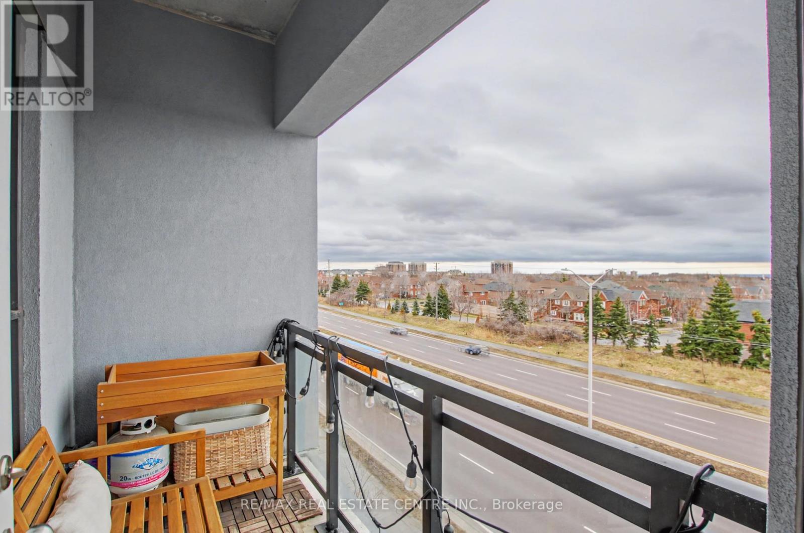 309 - 95 Dundas Street W, Oakville, Ontario  L6M 5N4 - Photo 15 - W12893834