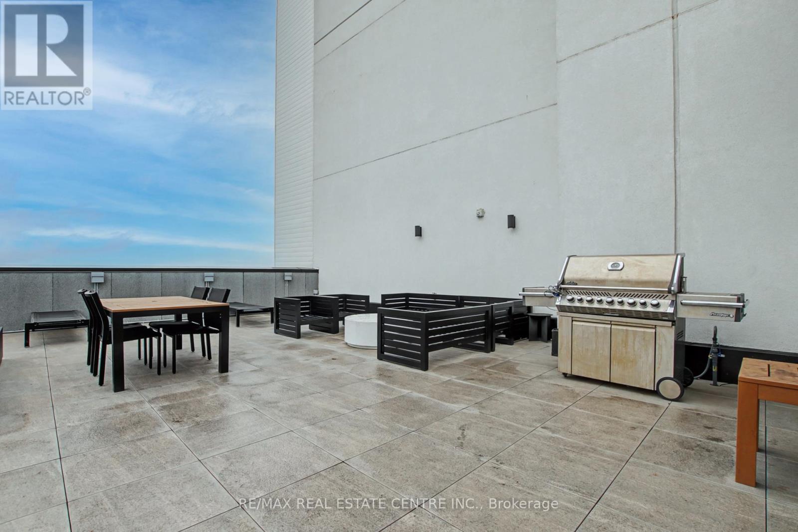 309 - 95 Dundas Street W, Oakville, Ontario  L6M 5N4 - Photo 21 - W12893834