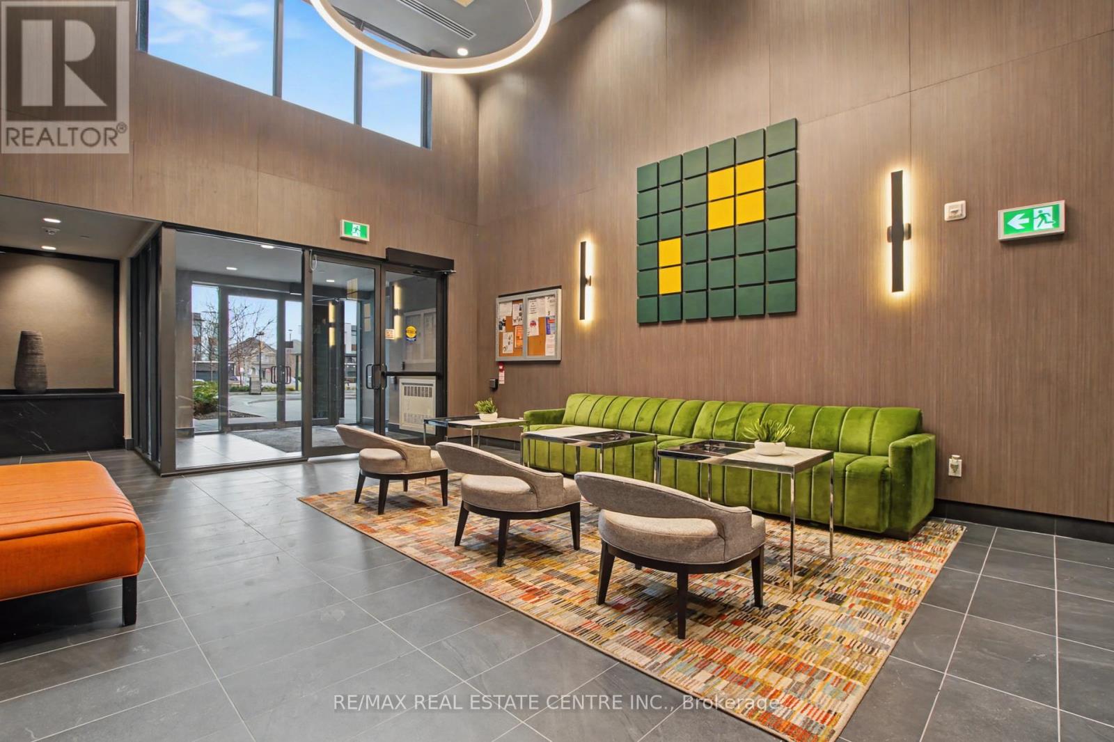 309 - 95 Dundas Street W, Oakville, Ontario  L6M 5N4 - Photo 31 - W12893834