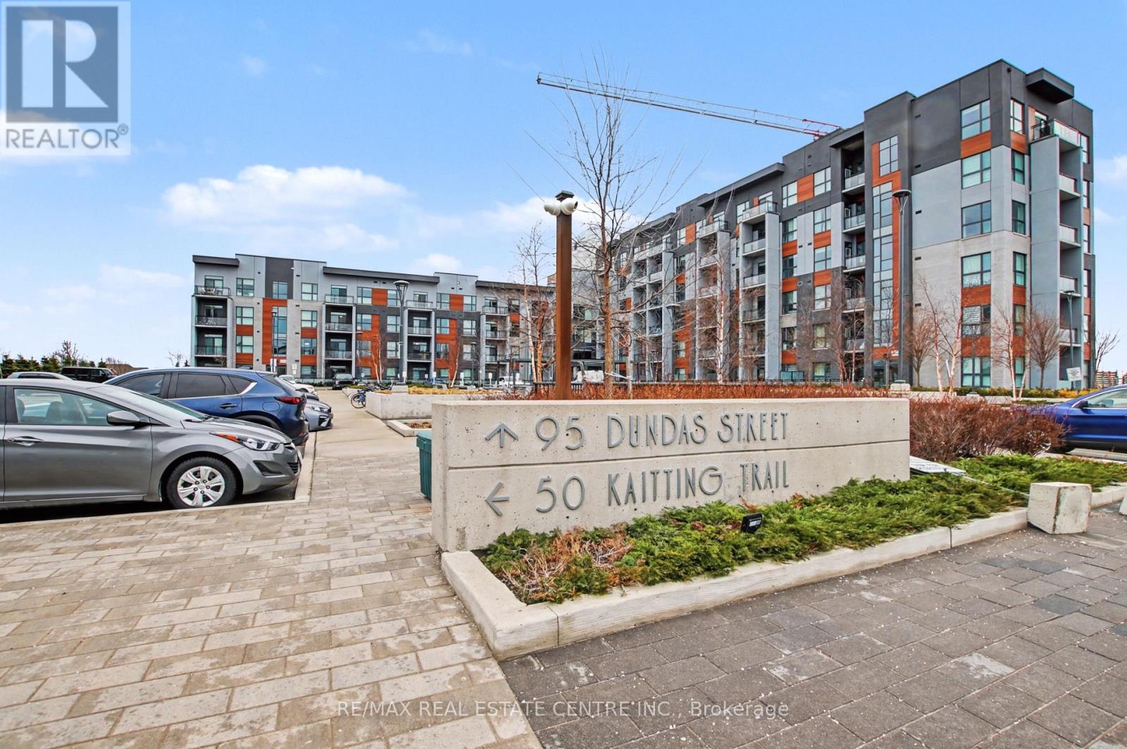 309 - 95 Dundas Street W, Oakville, Ontario  L6M 5N4 - Photo 37 - W12893834