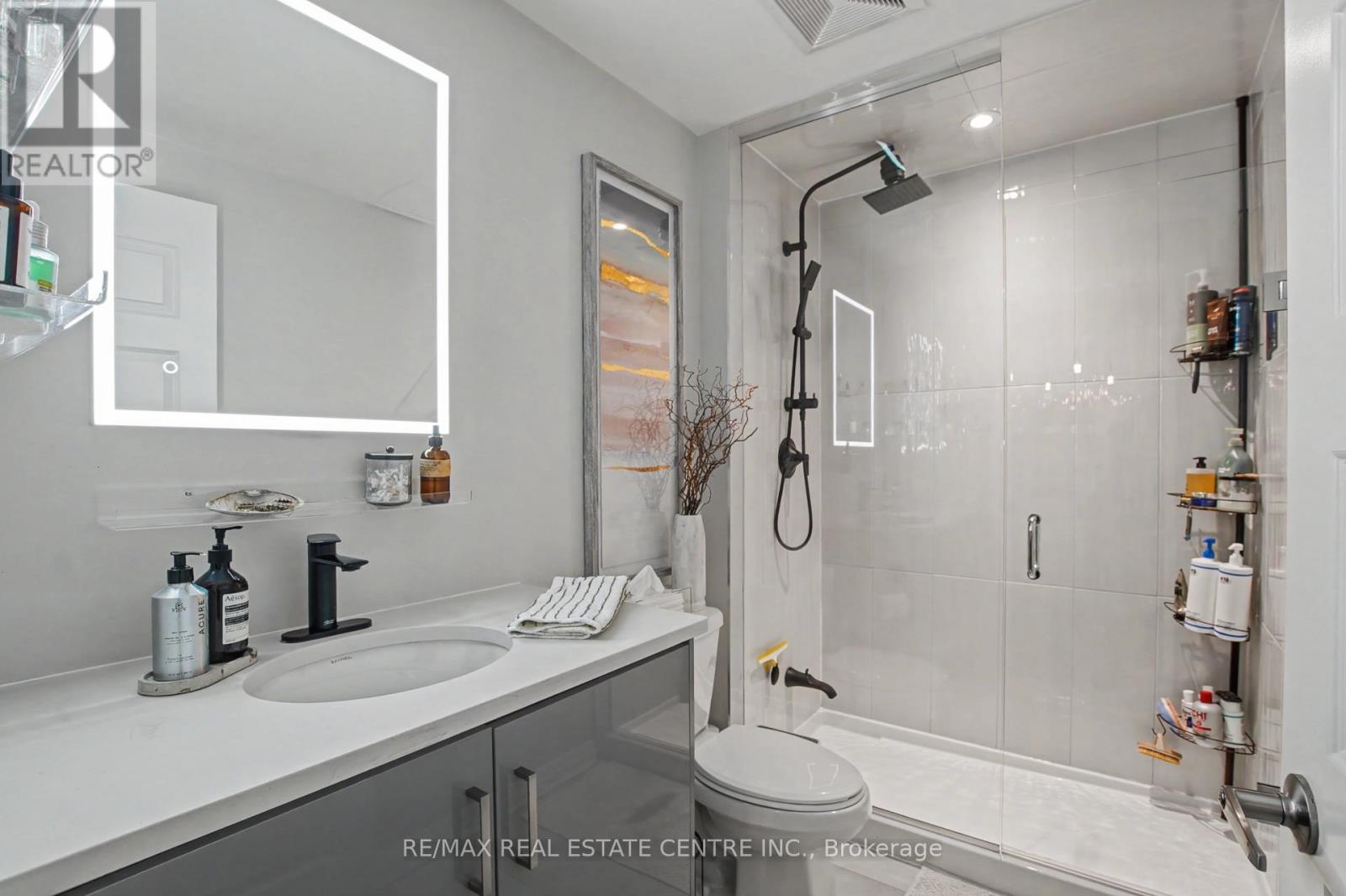 309 - 95 Dundas Street W, Oakville, Ontario  L6M 5N4 - Photo 6 - W12893834