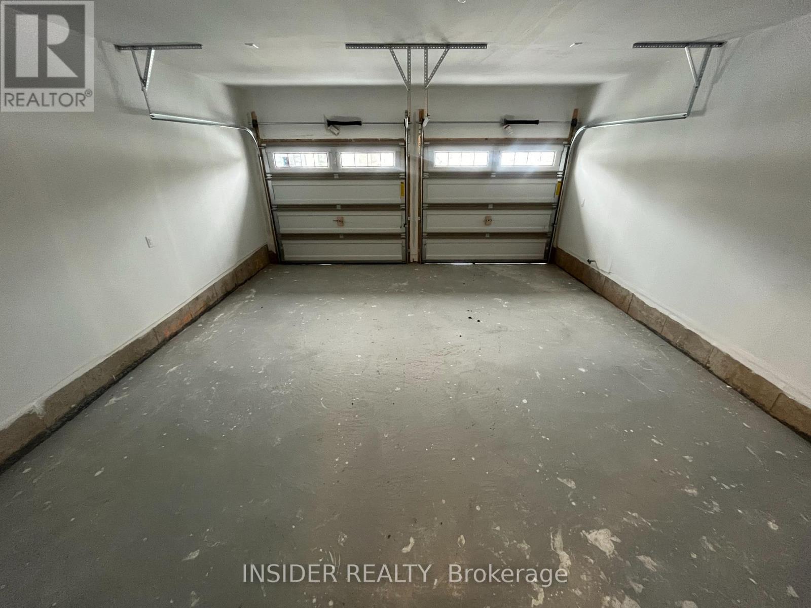 2 Fuller Street, Brampton (Credit Valley), Ontario  L6X 5S4 - Photo 11 - W12893854