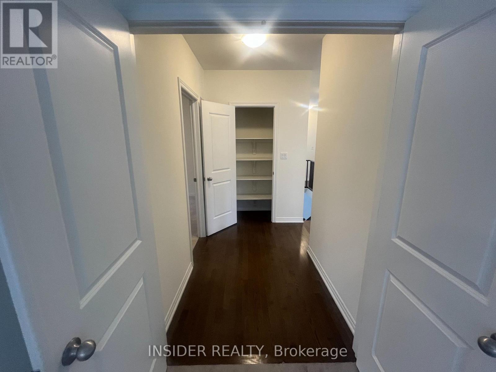 2 Fuller Street, Brampton (Credit Valley), Ontario  L6X 5S4 - Photo 15 - W12893854