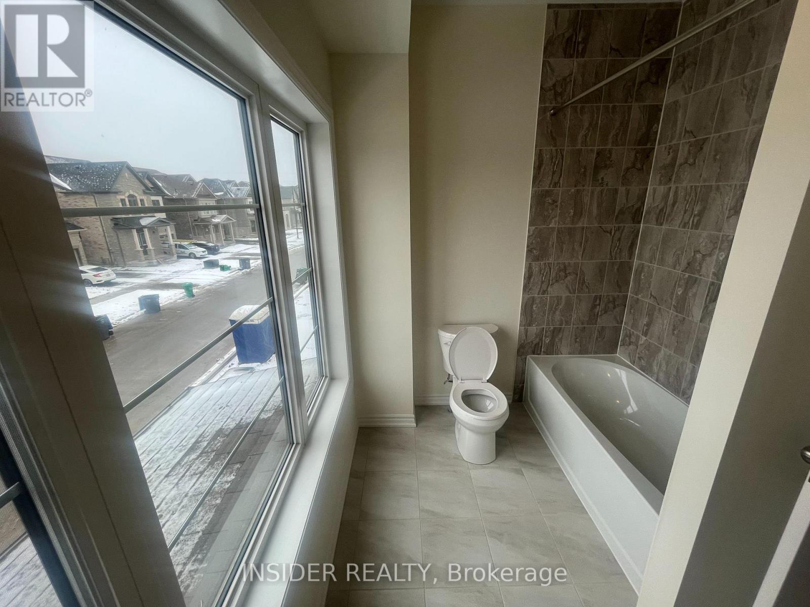 2 Fuller Street, Brampton (Credit Valley), Ontario  L6X 5S4 - Photo 28 - W12893854