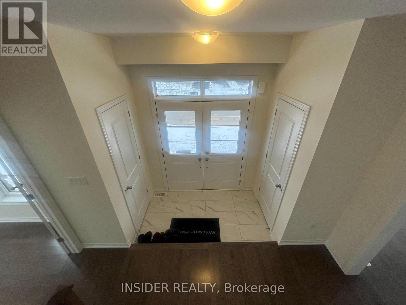 2 Fuller Street, Brampton (Credit Valley), Ontario  L6X 5S4 - Photo 4 - W12893854