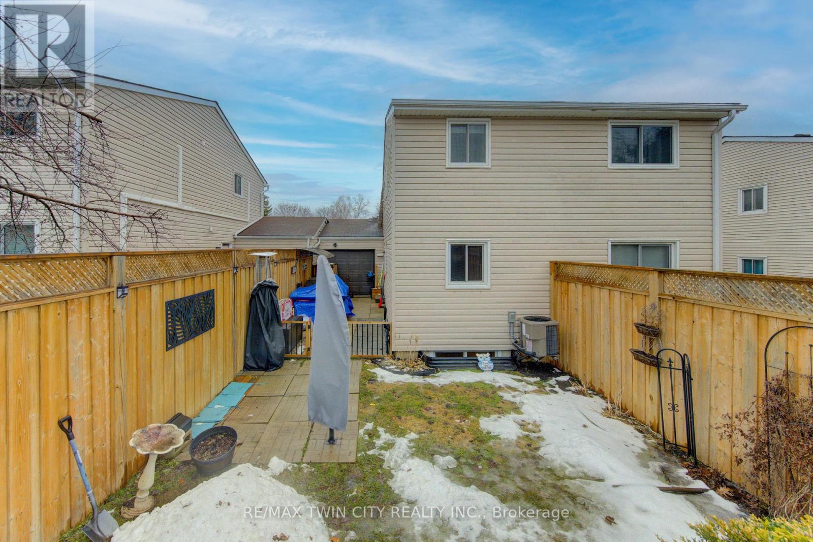 36 - 175 Elm Ridge Drive, Kitchener, Ontario  N2N 1L7 - Photo 34 - X12893798