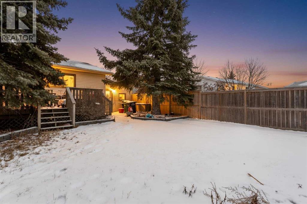 11 Ridgebrook Drive Sw, Airdrie, Alberta  T4B 1A9 - Photo 3 - A2273561