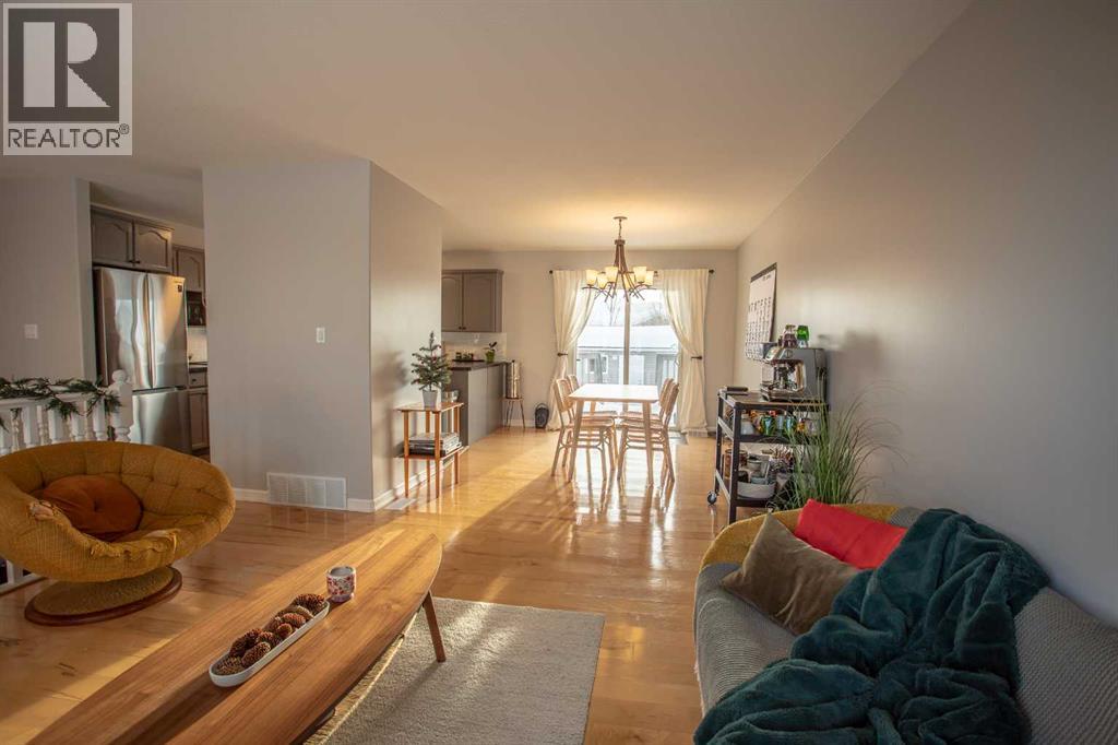 23 Beaver Ranch Drive, High Level, Alberta  T0H 1Z0 - Photo 6 - A2277667