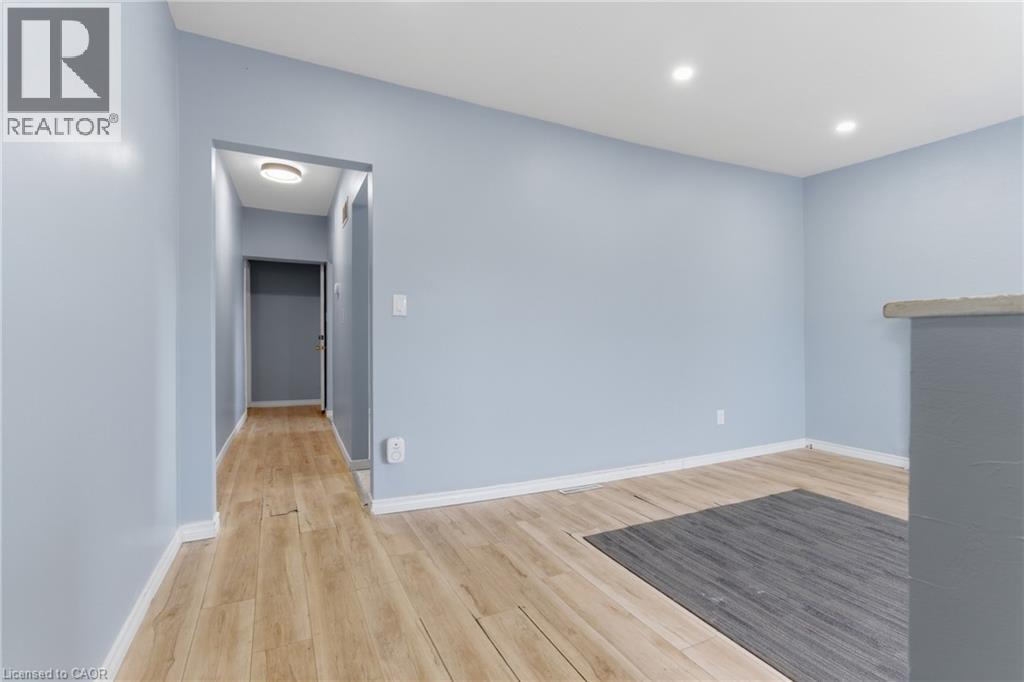 880 Lawrence Road, Hamilton, Ontario  L8K 2A3 - Photo 7 - 40812622