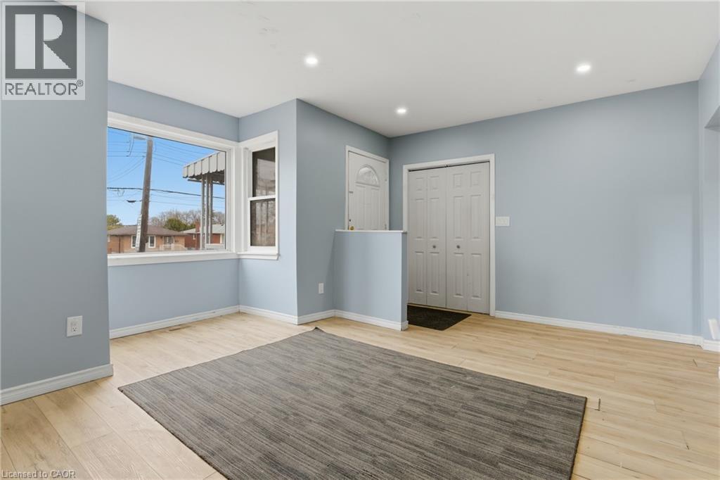 880 Lawrence Road, Hamilton, Ontario  L8K 2A3 - Photo 13 - 40812622