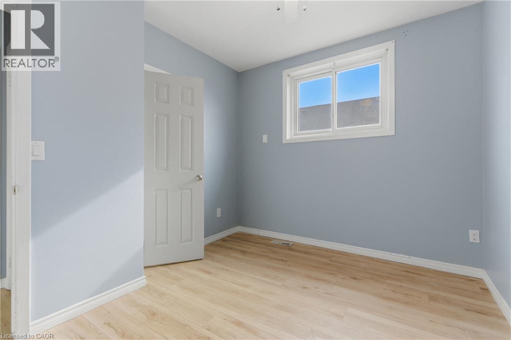 880 Lawrence Road, Hamilton, Ontario  L8K 2A3 - Photo 23 - 40812622