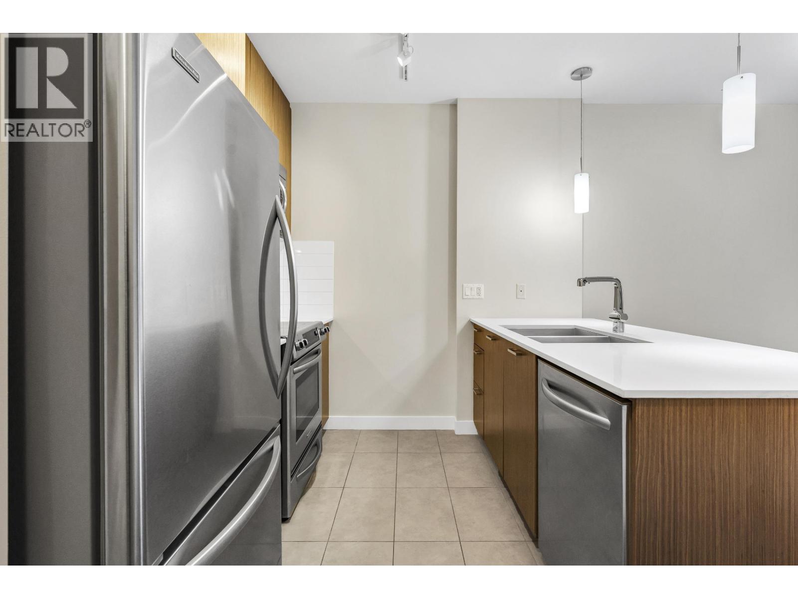 302 2321 Scotia Street, Vancouver, British Columbia  V5T 0A8 - Photo 5 - R3100211