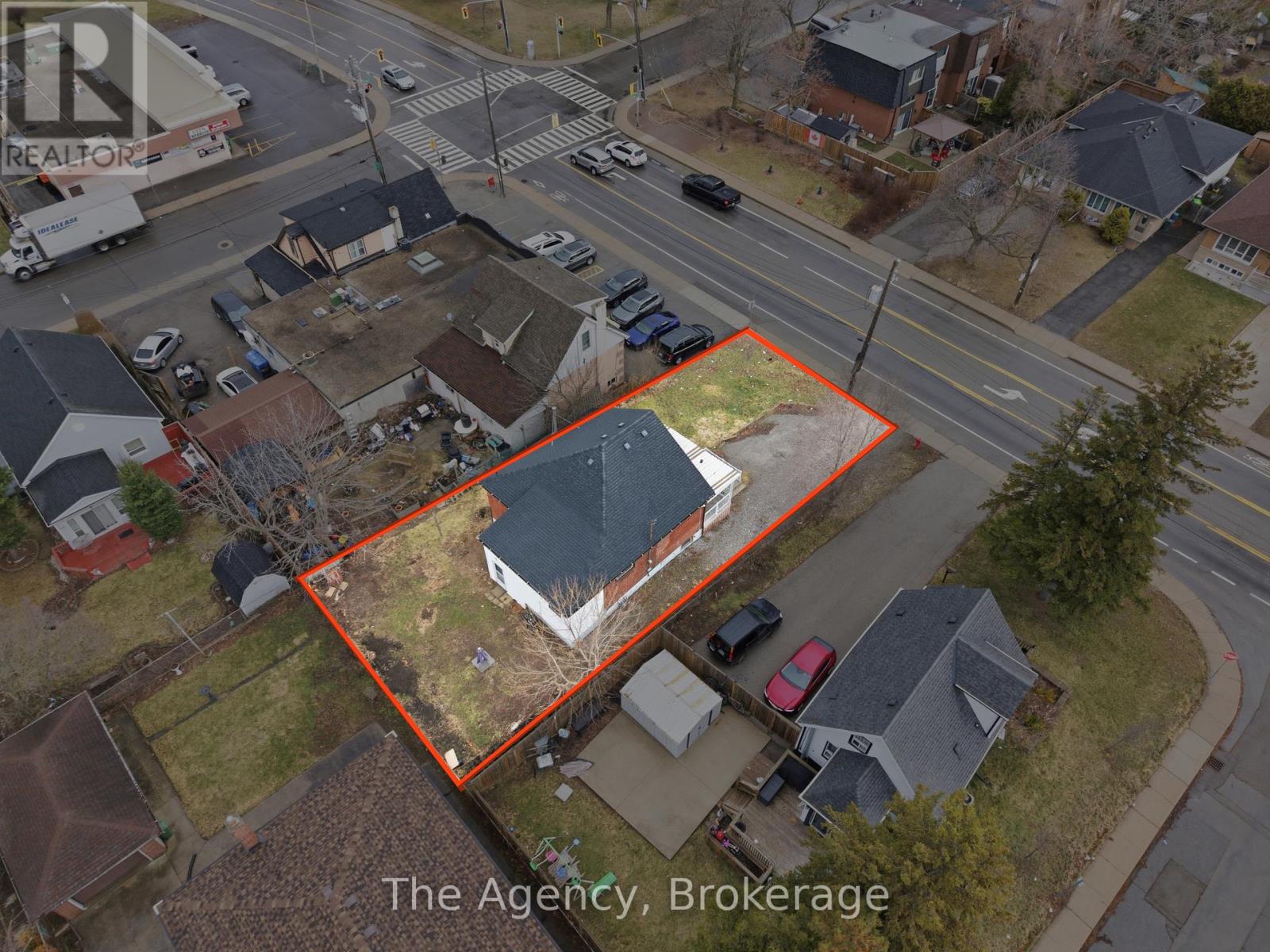 880 Lawrence Road, Hamilton (Rosedale), Ontario  L8K 2A3 - Photo 49 - X12893418