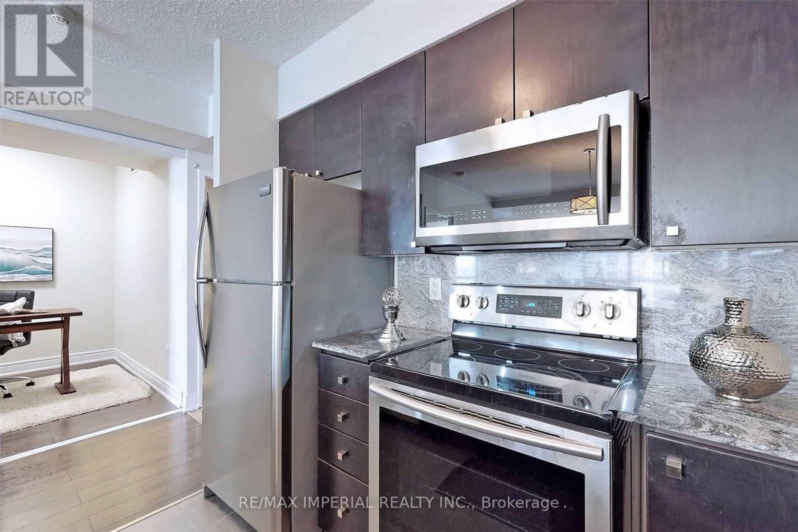 2808 - 11 Brunel Court, Toronto, Ontario  M5V 3Y3 - Photo 17 - C12893864