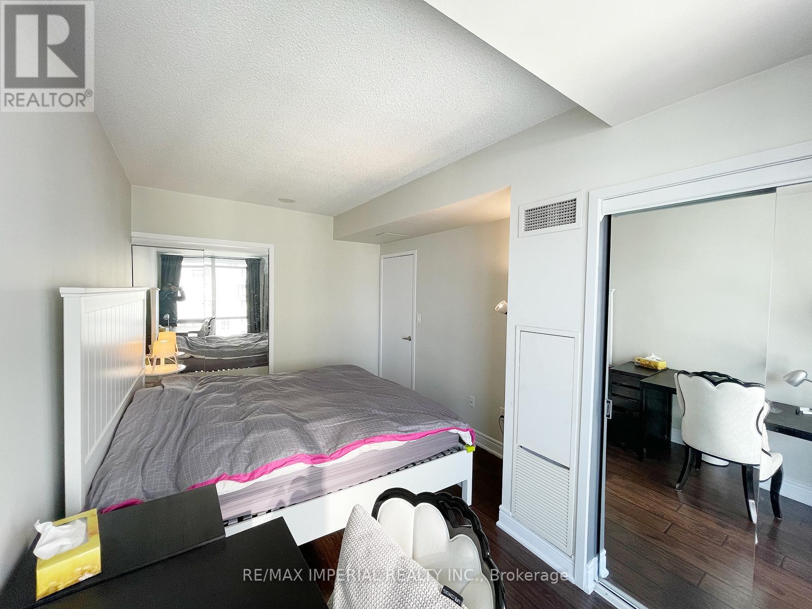 2808 - 11 Brunel Court, Toronto, Ontario  M5V 3Y3 - Photo 21 - C12893864