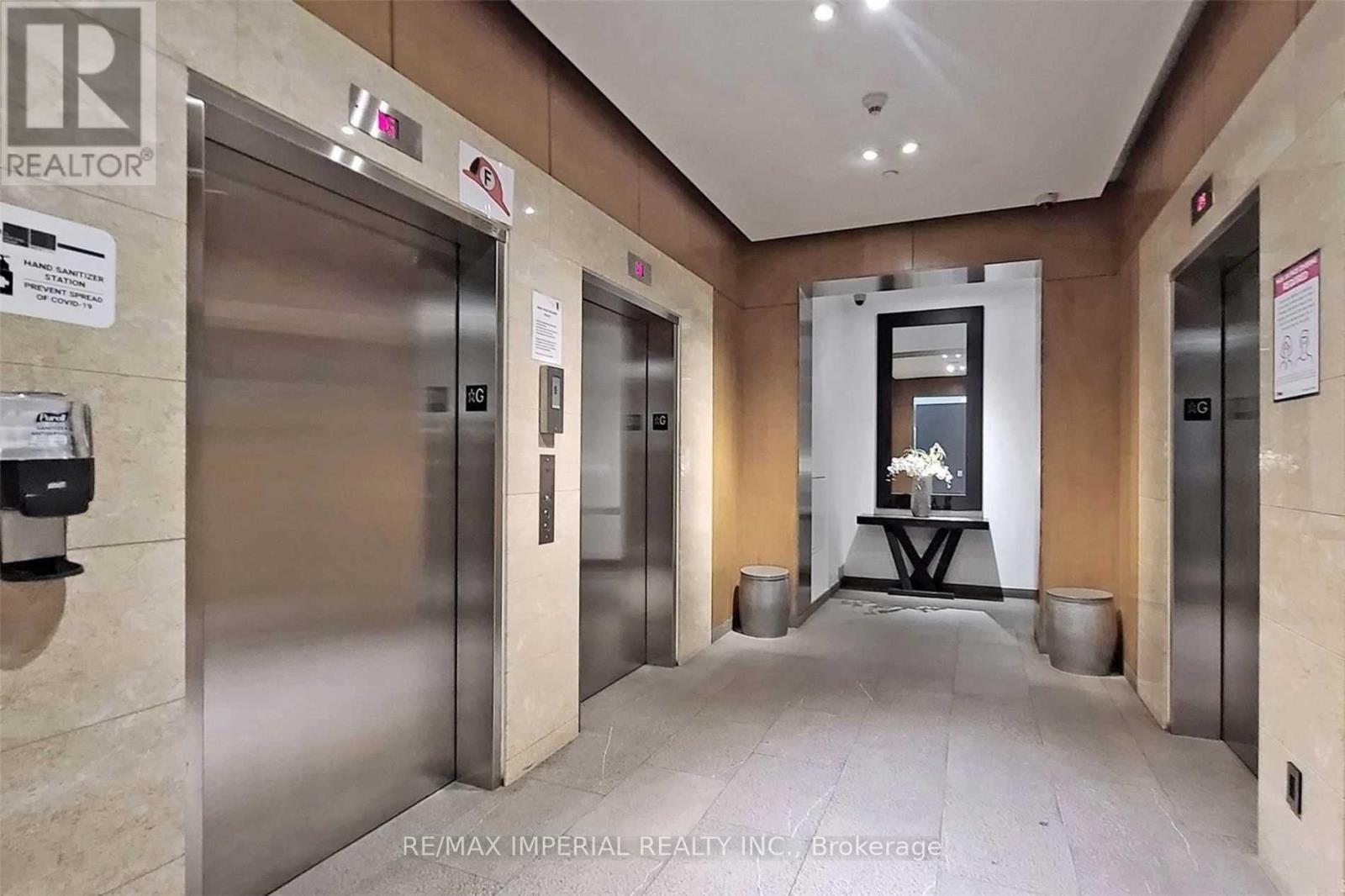 2808 - 11 Brunel Court, Toronto, Ontario  M5V 3Y3 - Photo 7 - C12893864