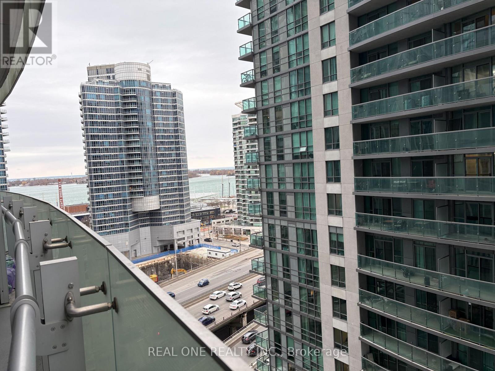 1106 - 12 York Street, Toronto, Ontario  M5J 2Z2 - Photo 2 - C12893874