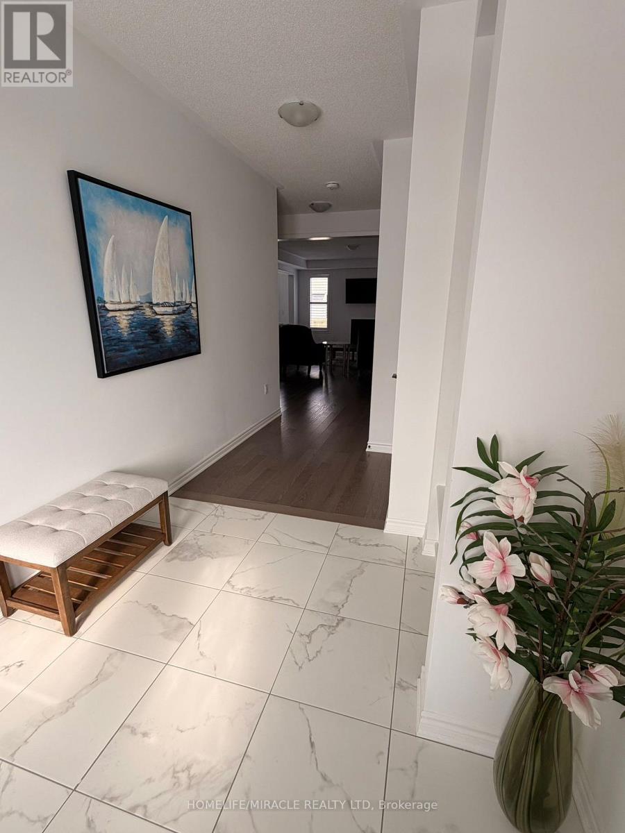 3081 Mulberry Lane, Pickering, Ontario  L0H 1J0 - Photo 4 - E12893868