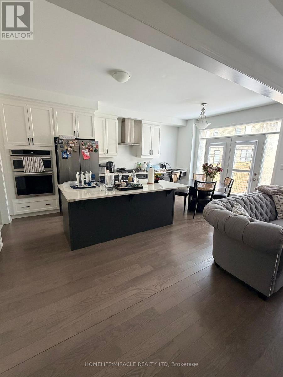 3081 Mulberry Lane, Pickering, Ontario  L0H 1J0 - Photo 6 - E12893868