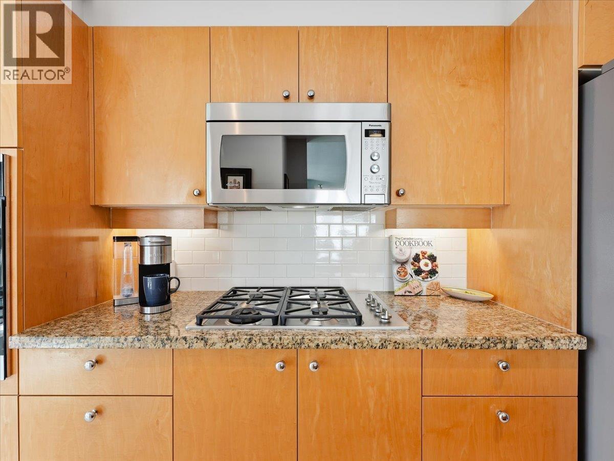 202 1790 Bayshore Drive, Vancouver, British Columbia  V6G 3G5 - Photo 12 - R3100954