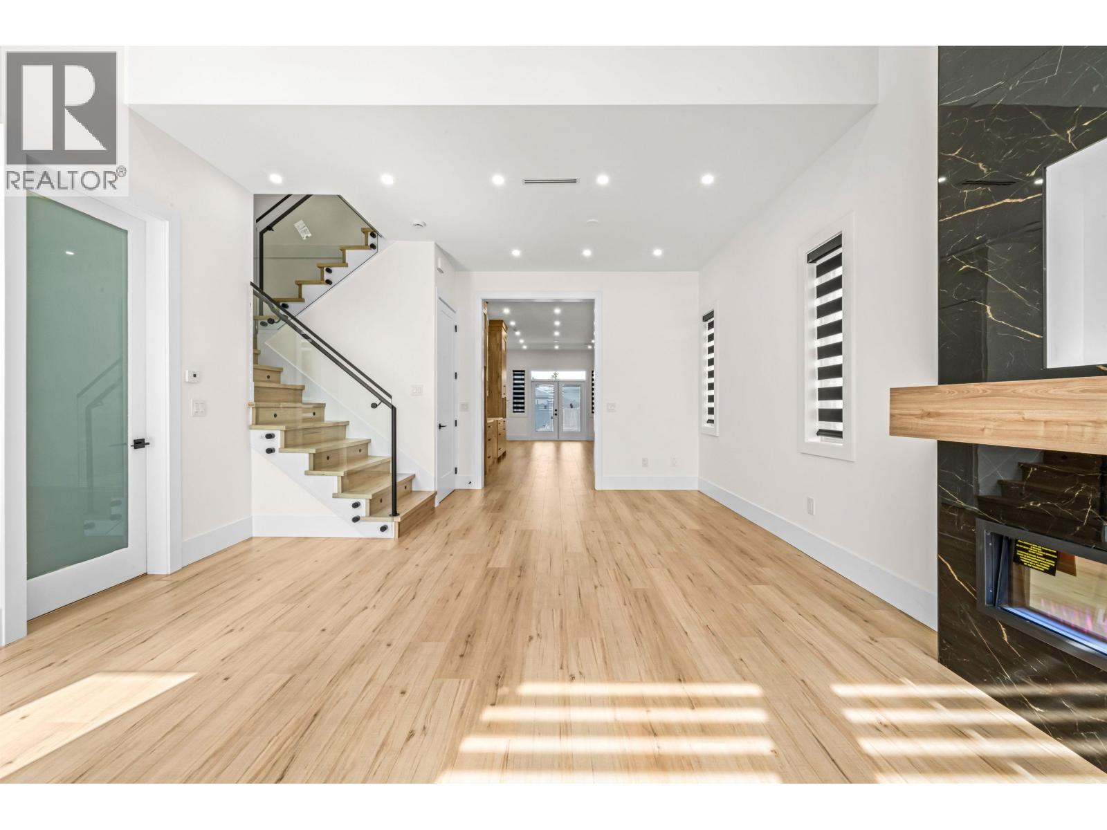 7633 Rosewood Street, Burnaby, British Columbia  V5E 2G8 - Photo 6 - R3082428