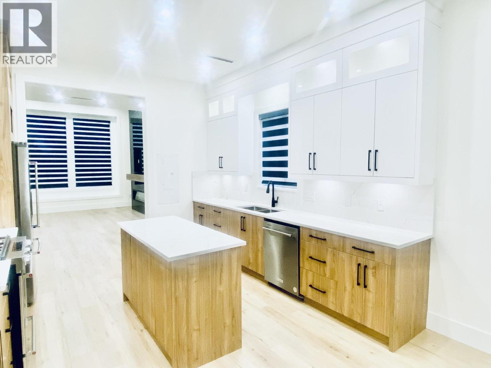 7633 Rosewood Street, Burnaby, British Columbia  V5E 2G8 - Photo 13 - R3082428