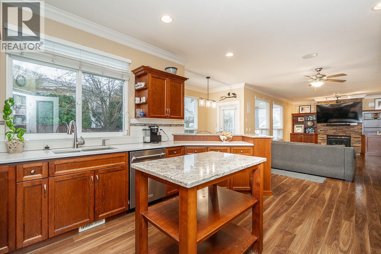 21118 123 Avenue, Maple Ridge, British Columbia  V2X 4B4 - Photo 12 - R3100965