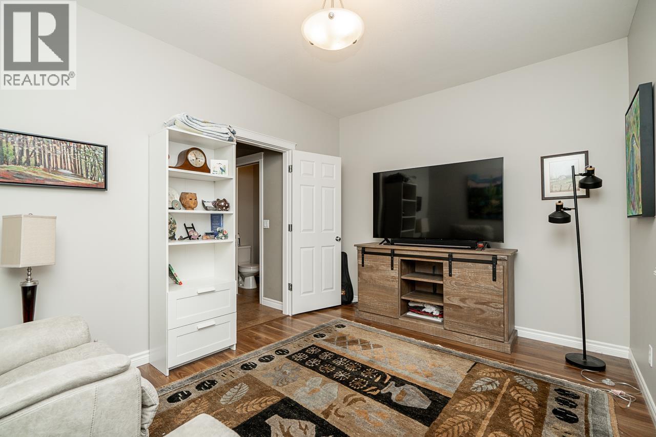 21118 123 Avenue, Maple Ridge, British Columbia  V2X 4B4 - Photo 16 - R3100965