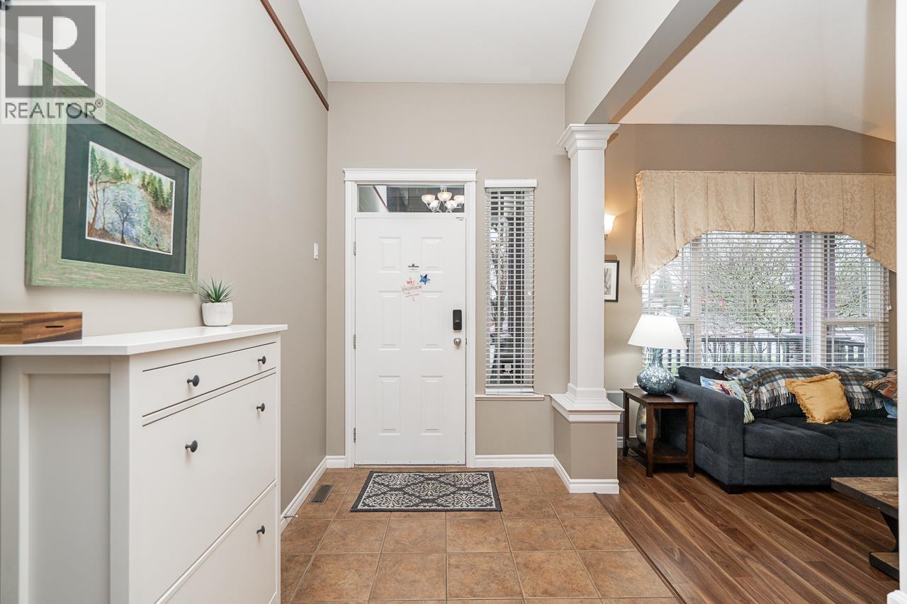 21118 123 Avenue, Maple Ridge, British Columbia  V2X 4B4 - Photo 4 - R3100965