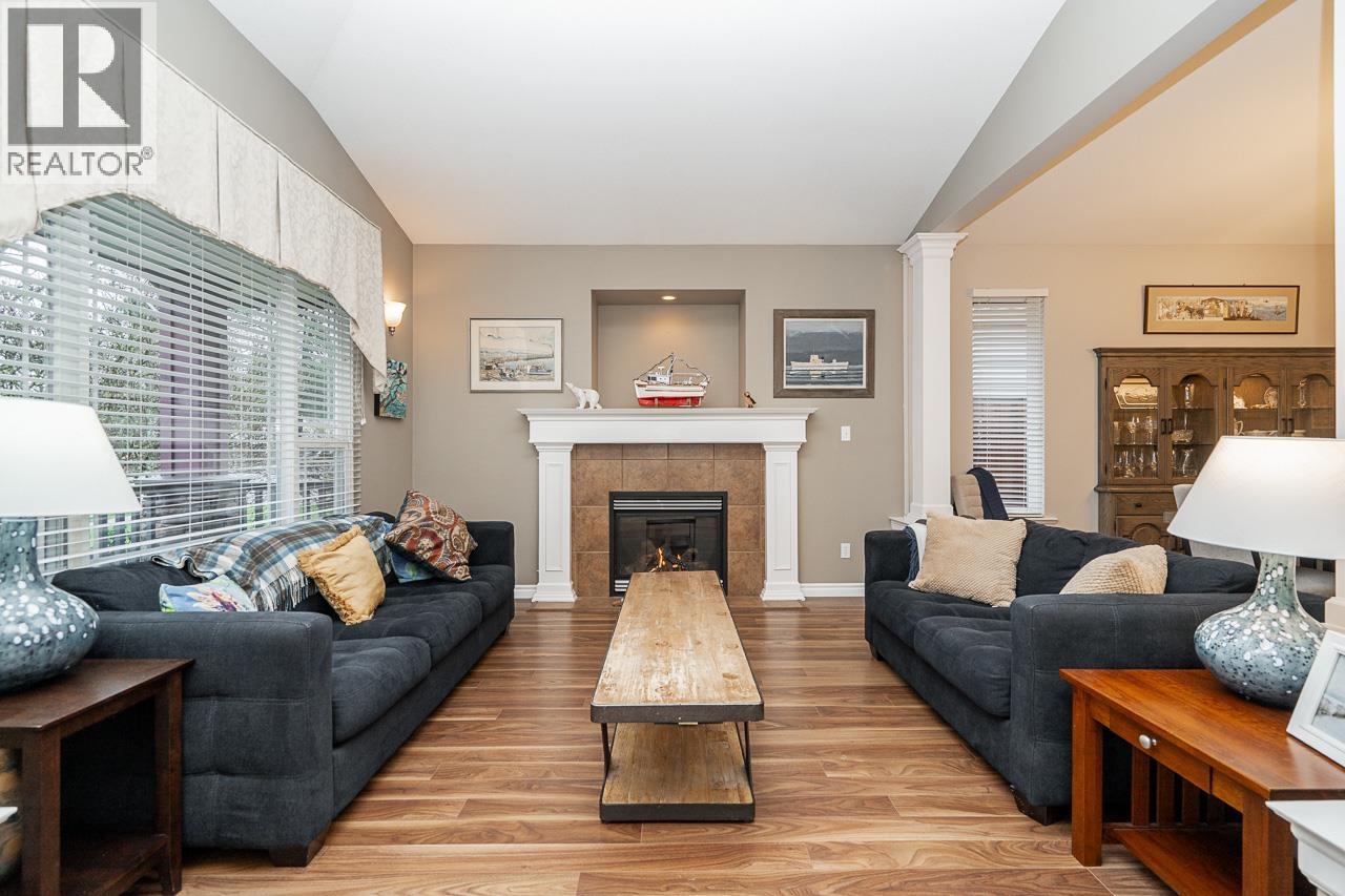 21118 123 Avenue, Maple Ridge, British Columbia  V2X 4B4 - Photo 5 - R3100965