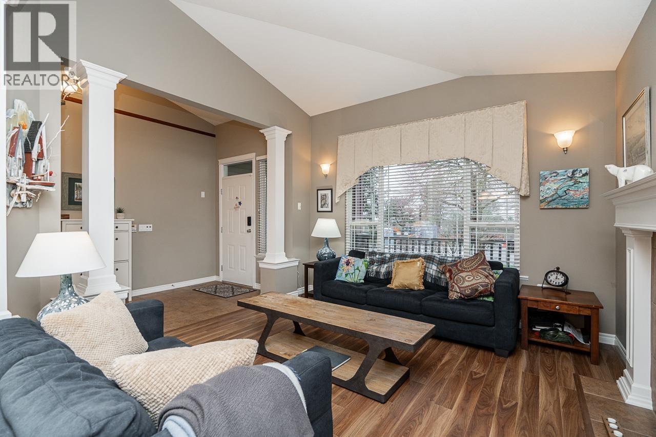 21118 123 Avenue, Maple Ridge, British Columbia  V2X 4B4 - Photo 6 - R3100965