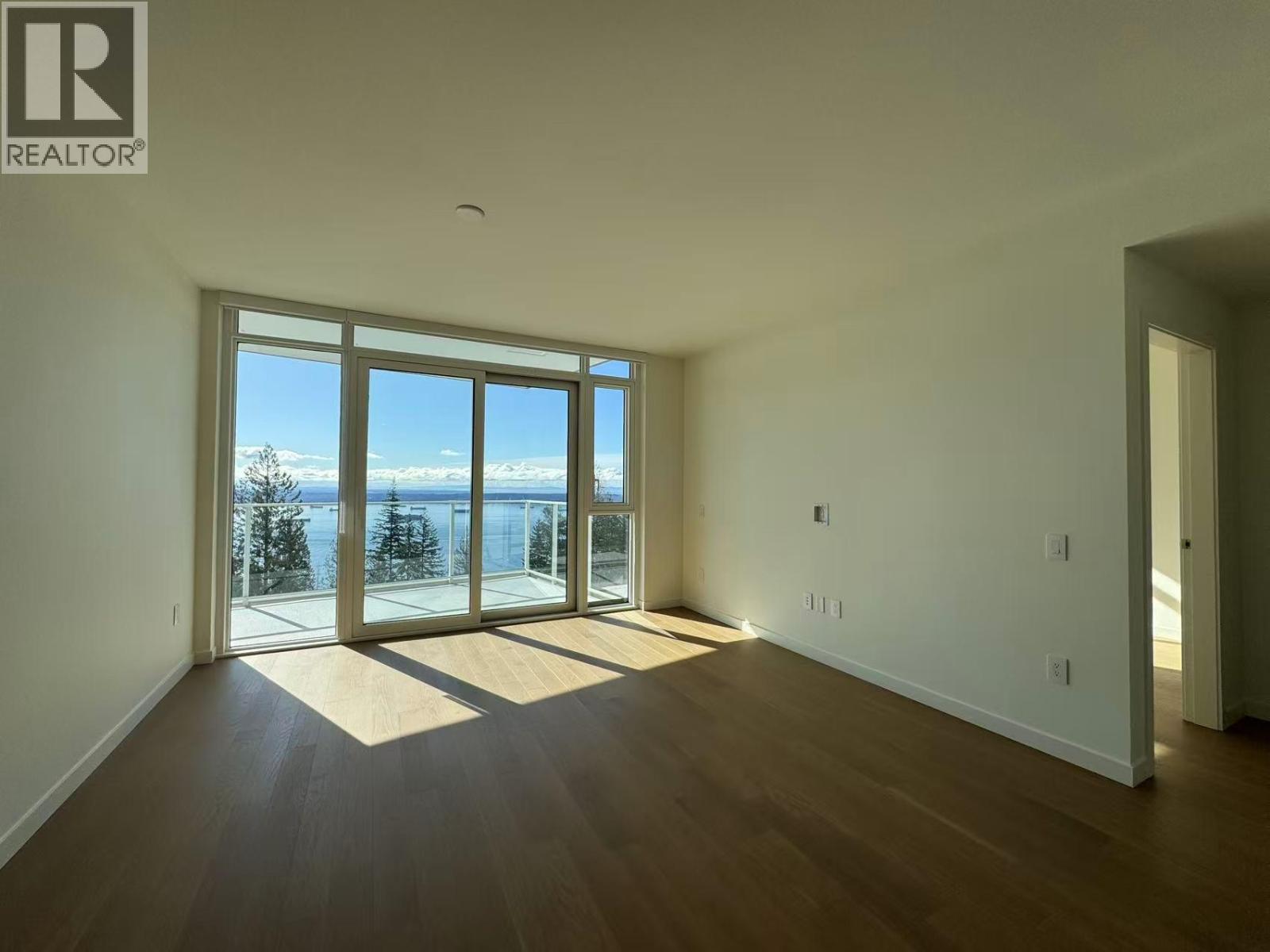 611-611a 3963 Uplands Way, West Vancouver, British Columbia  V7S 0B7 - Photo 3 - R3100943