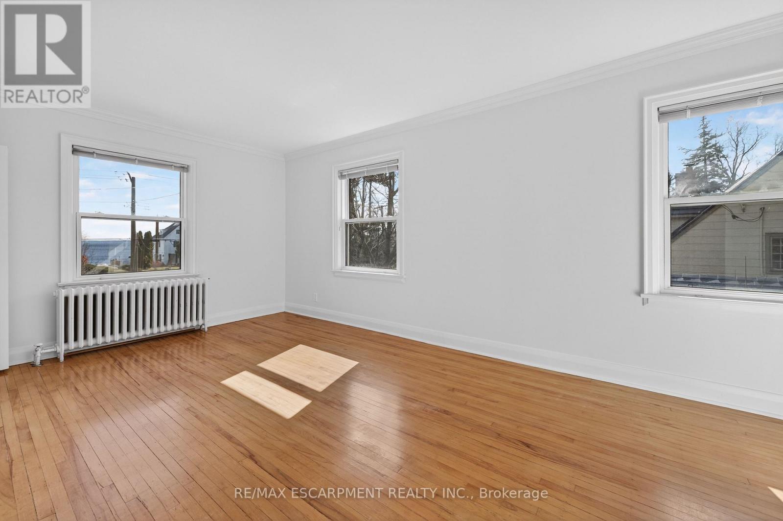 2317 Lakeshore Road, Burlington, Ontario  L7R 1B3 - Photo 31 - W12886836