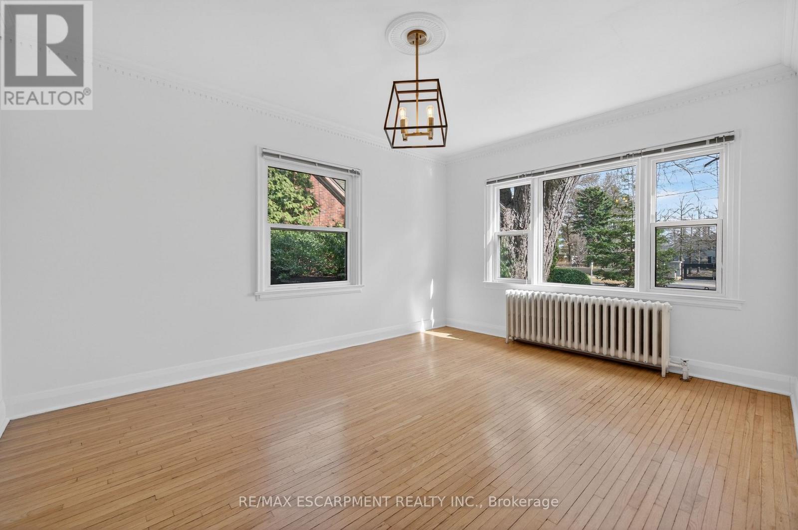 2317 Lakeshore Road, Burlington, Ontario  L7R 1B3 - Photo 13 - W12886836