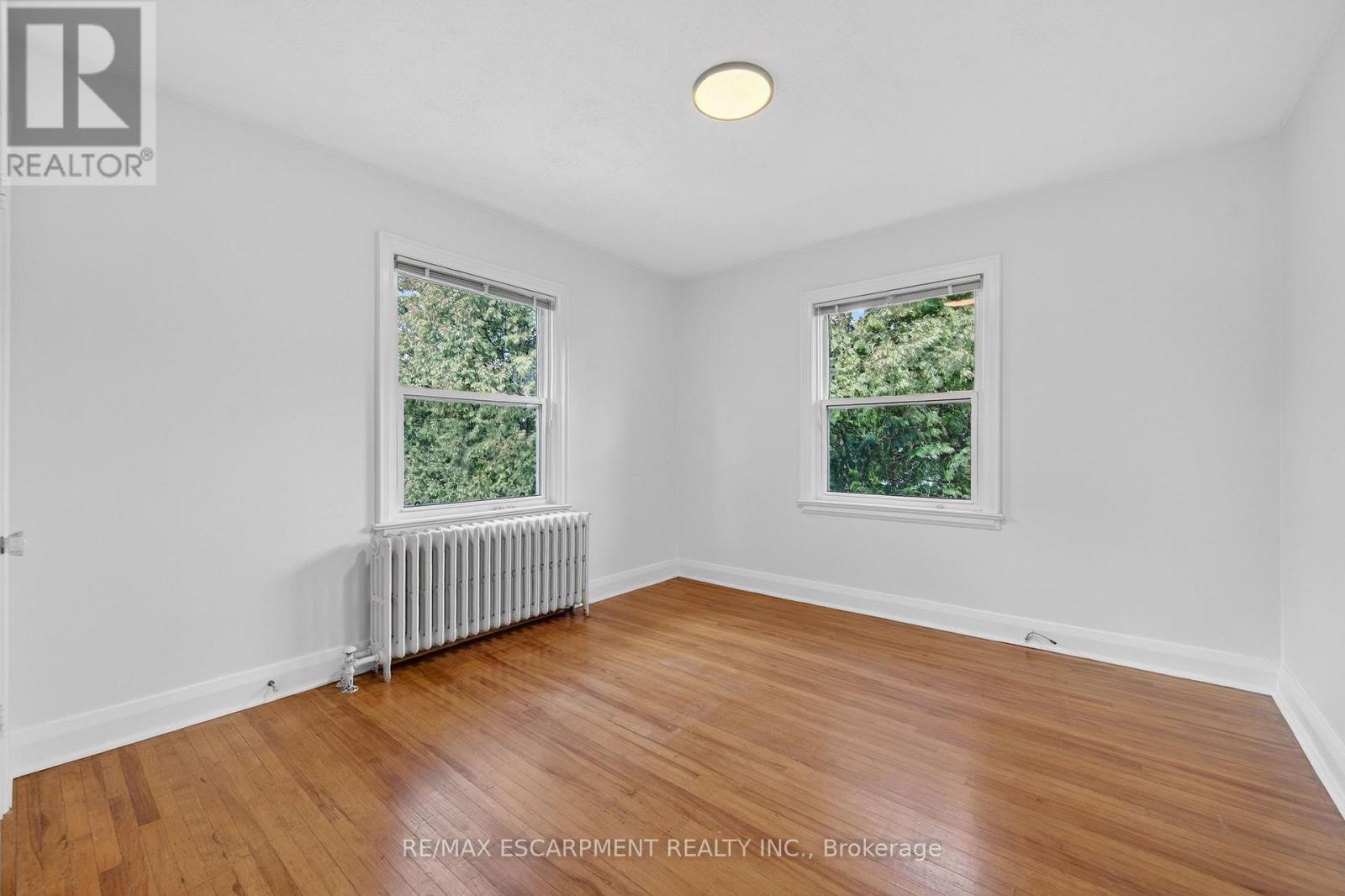 2317 Lakeshore Road, Burlington, Ontario  L7R 1B3 - Photo 34 - W12886836