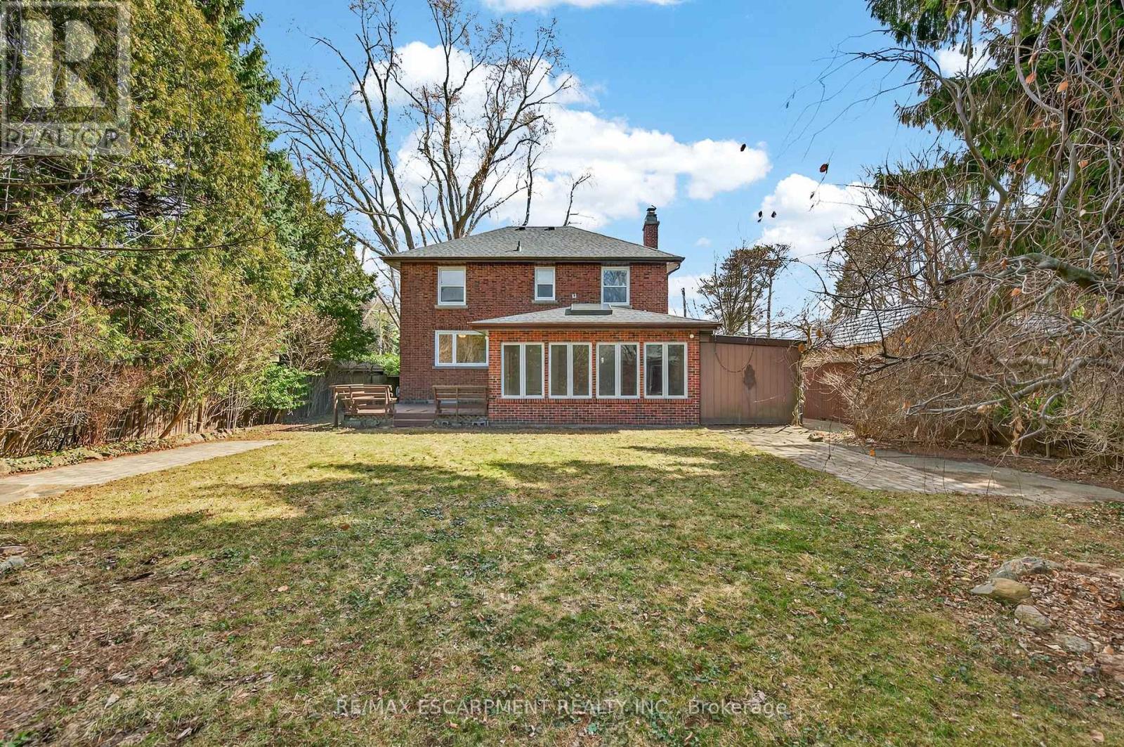 2317 Lakeshore Road, Burlington, Ontario  L7R 1B3 - Photo 44 - W12886836