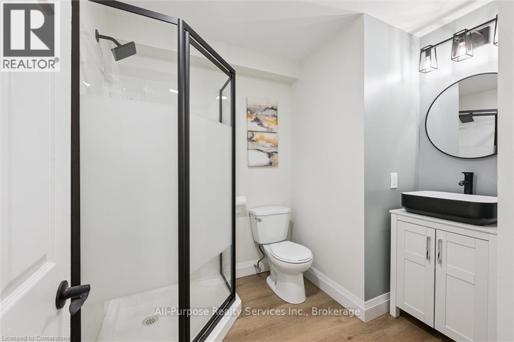 92 Connelly Drive, Kitchener, Ontario  N2N 2V1 - Photo 4 - X12893878